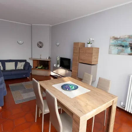 Ferienhaus Casa Di Dario Diano dʼAlba